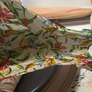 Jumó suit of skirt and pants